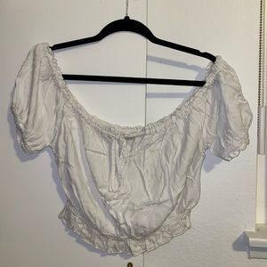 Off shoulder cropped top